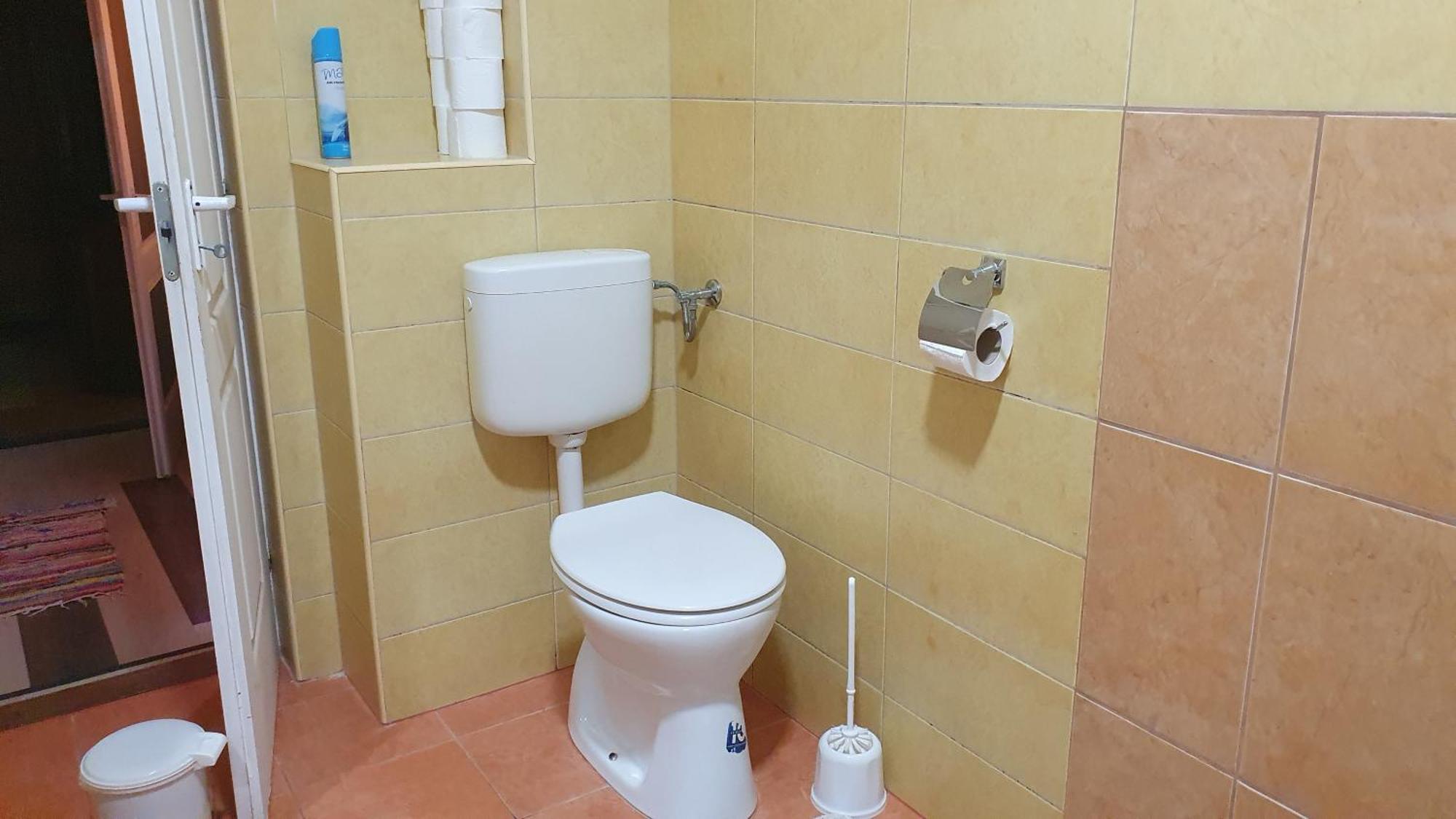דירות Székesfehérvár Ruttkai Vendeghaz מראה חיצוני תמונה