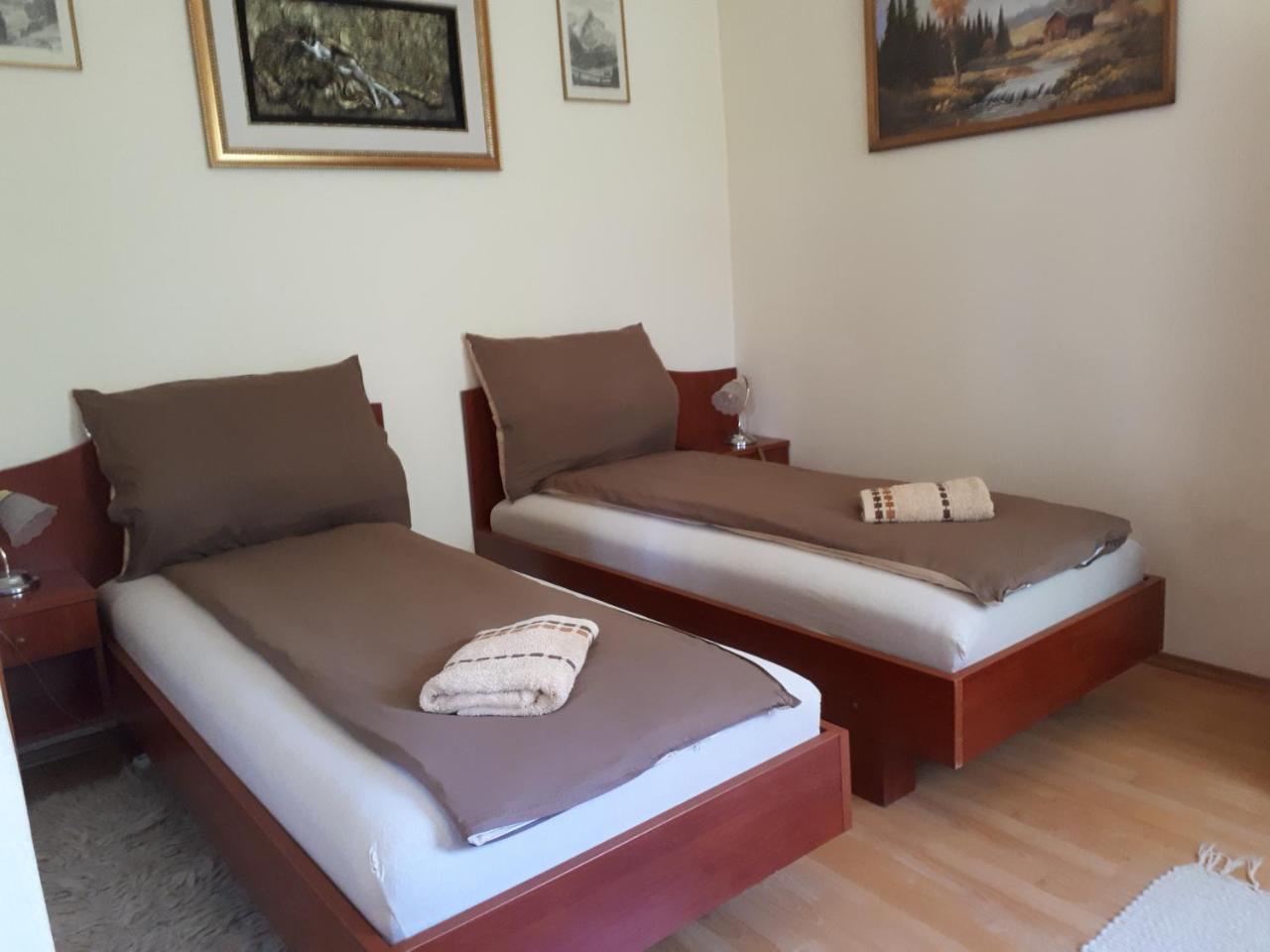 דירות Székesfehérvár Ruttkai Vendeghaz מראה חיצוני תמונה